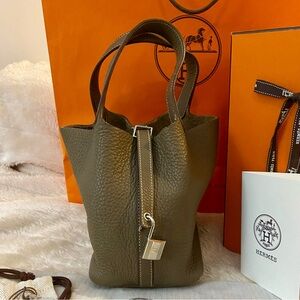 HERMÈS PICOTIN LOCK 18 BAG (ÉTOUPE)